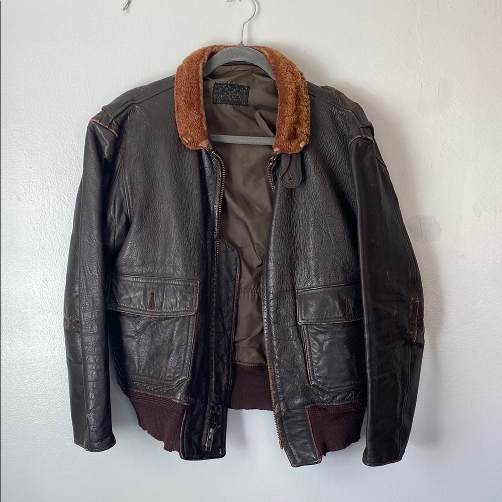 Vintage Military Leather Bomber Jacket with Fur Collar